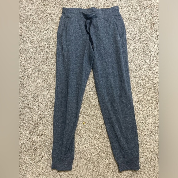 Lululemon Ready To Rulu Pant 29"
Heathered Nocturnal Teal Women's Size 8 Jogger - Picture 9 of 11